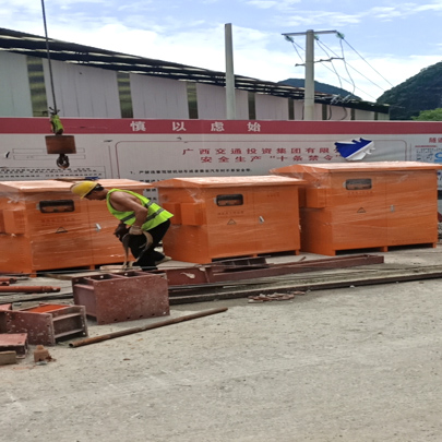 桂林至柳城高速公路隧...